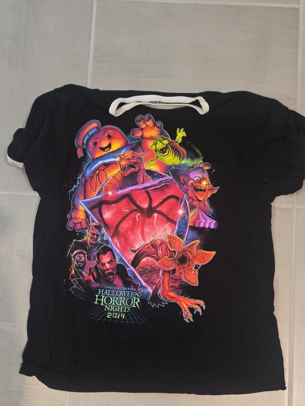 Universal Halloween Horror Nights Stanger Things Ghost Busters Tshirt Large 2019